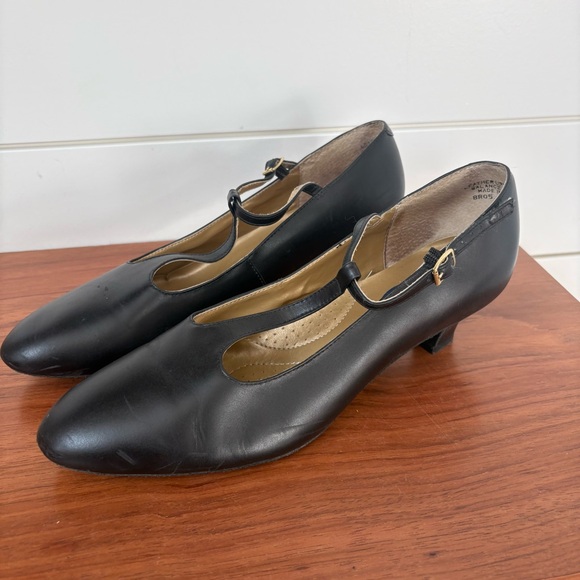 Capezio Shoes - Capezio BR05 Classic Black T-strap Leather Ballroom Latin Dance Shoes Sz 9.5